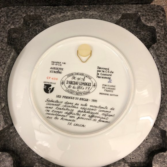 1935 Ganeau's Women of the Century Porcelian COA - Picture 2 of 8